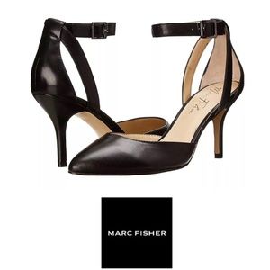 Marc Fisher Hien Black ankle strap pump 9M